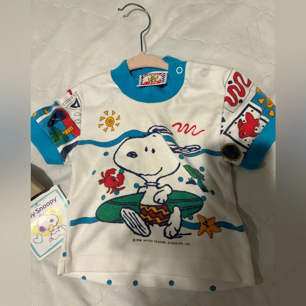 Vintage Peanut Snoopy Surf Short-Sleeve Tee - White & Turquoise